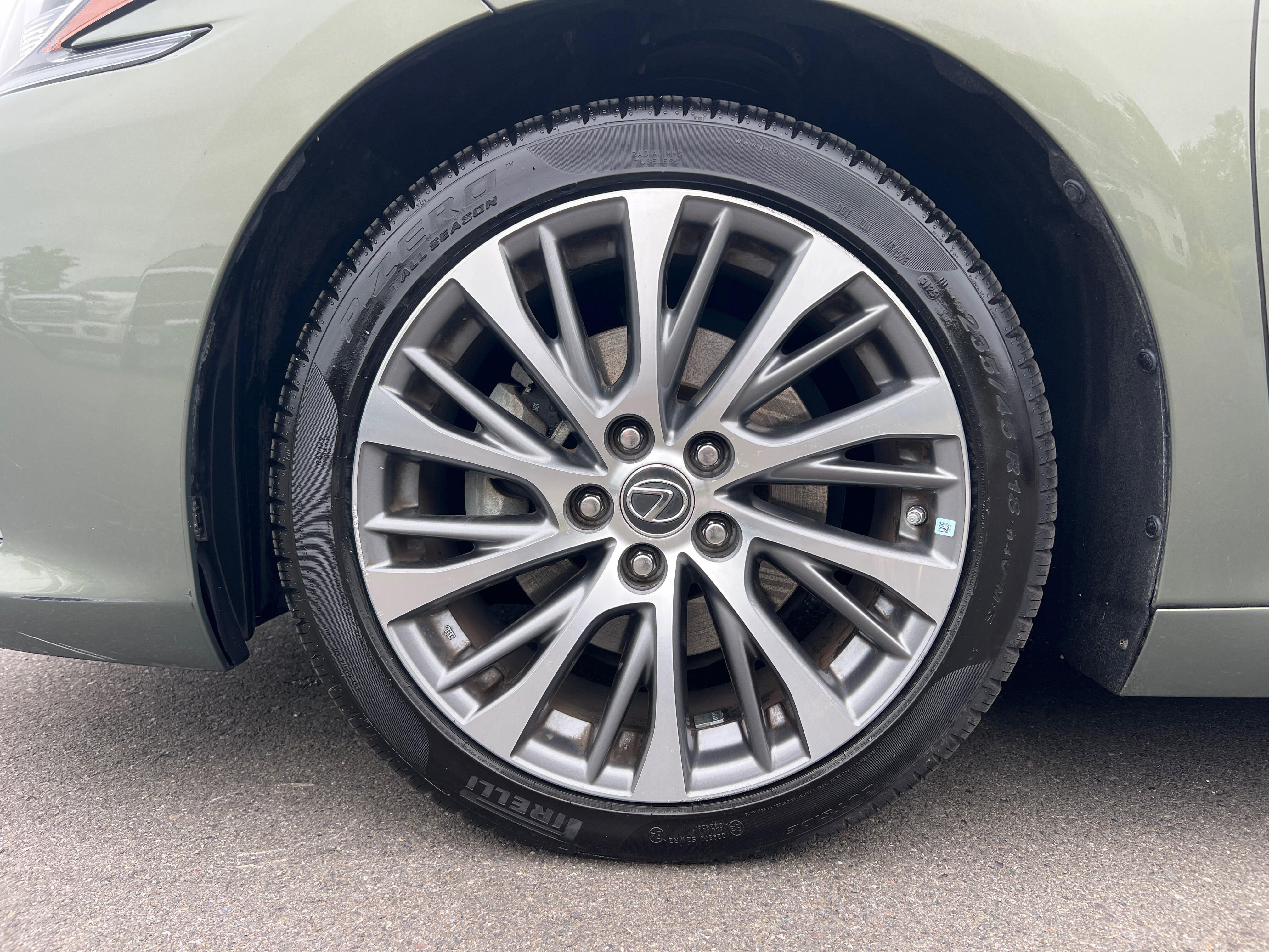 Used 2019 Lexus ES 350 w/ Premium Package FWD image 9