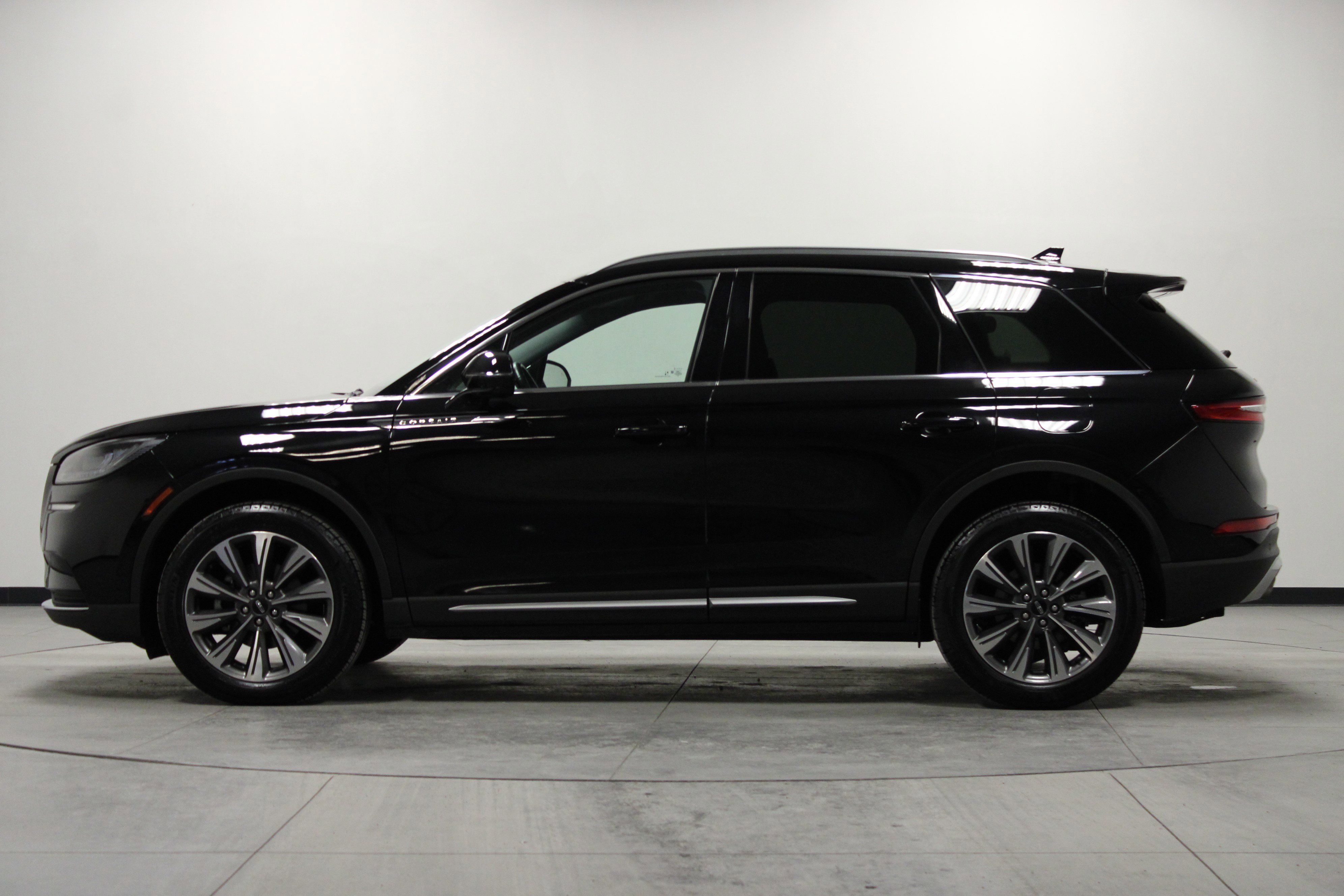 Used 2022 Lincoln Corsair Reserve w/ Elements Package image 7