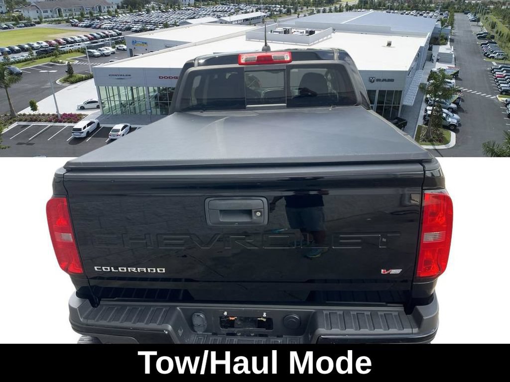 Used 2022 Chevrolet Colorado Z71 w/ Z71 Midnight Edition AWD/4WD image 6