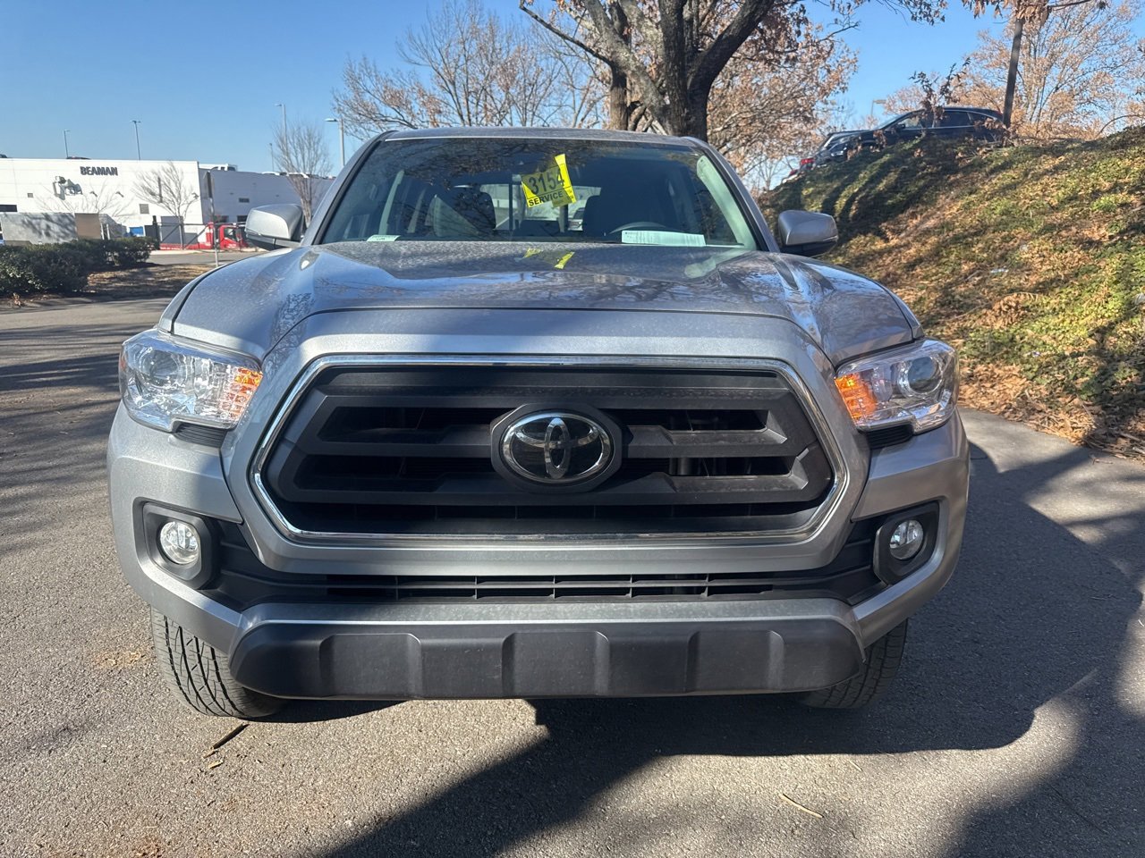 Used 2023 Toyota Tacoma SR5 w/ Technology Package image 2