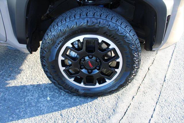 Certified 2026 Toyota Tacoma TRD Off-Road w/ TRD Off Road Premium Package AWD/4WD image 13