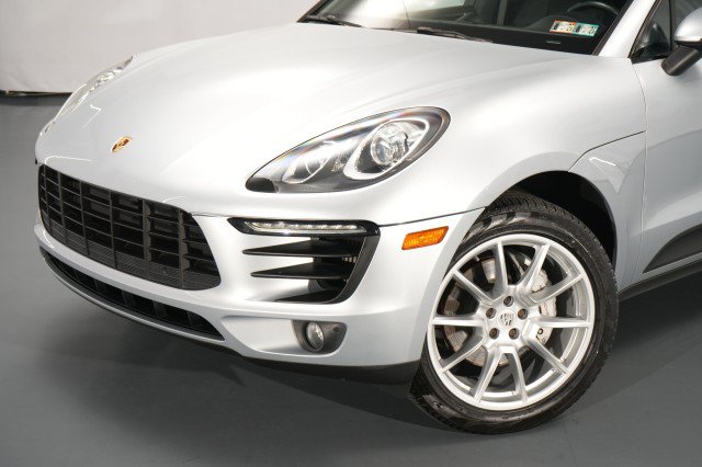 Used 2018 Porsche Macan S AWD/4WD image 4