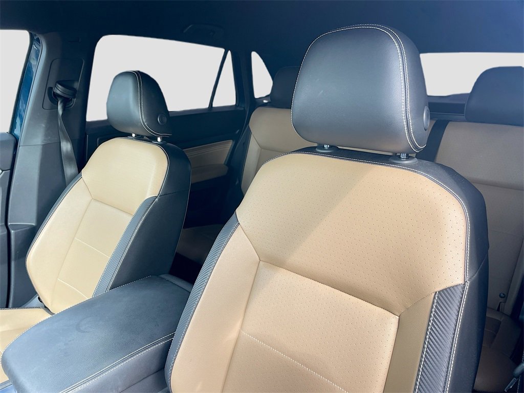 Used 2022 Volkswagen Atlas Cross Sport SE image 12