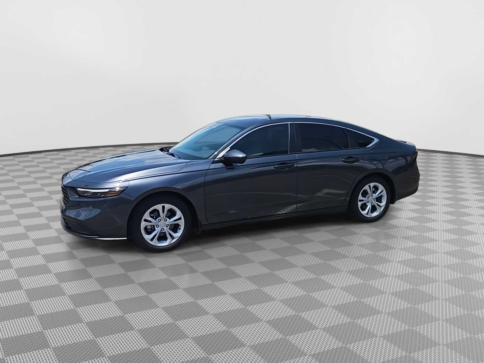 Certified 2025 Honda Accord LX image 4