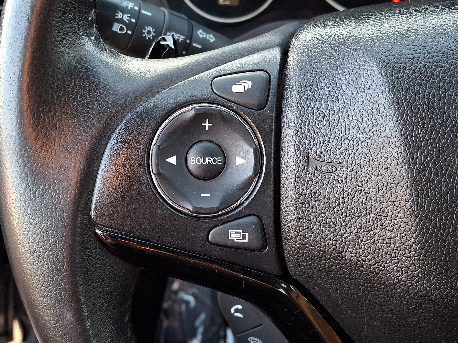 Used 2019 Honda HR-V Sport image 24