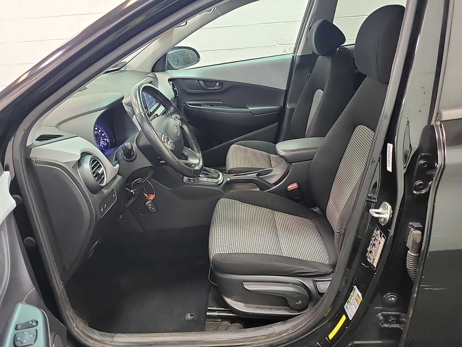 Used 2018 Hyundai Kona SEL AWD/4WD image 6