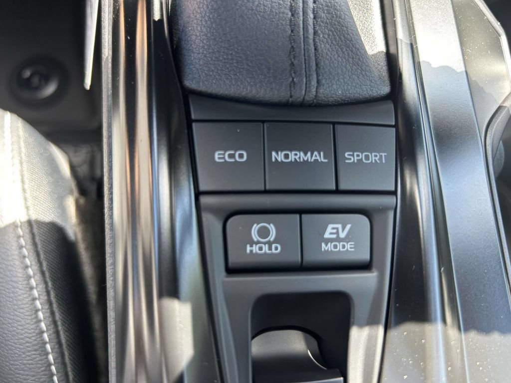 Used 2026 Toyota Camry SE FWD image 21