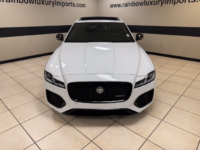 Used 2024 Jaguar XF R-Dynamic SE AWD/4WD image 2