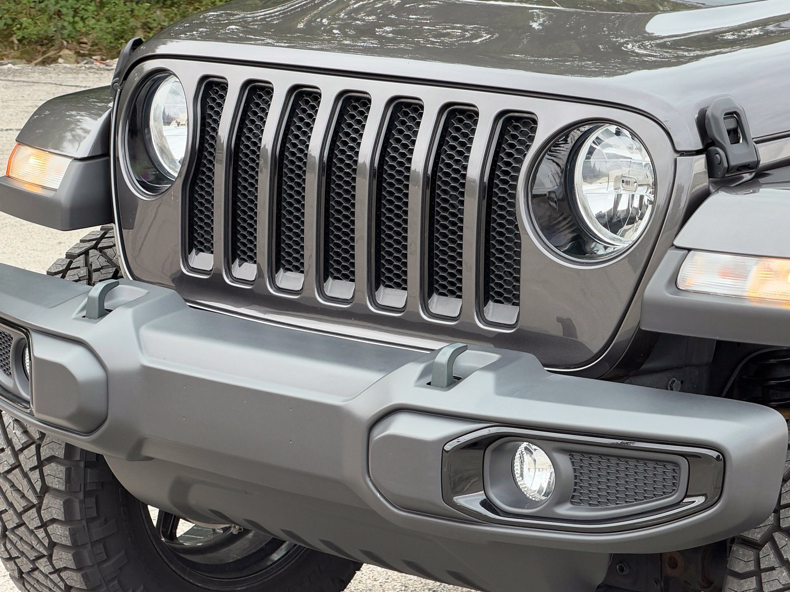 Used 2021 Jeep Wrangler Unlimited Sahara AWD/4WD image 12