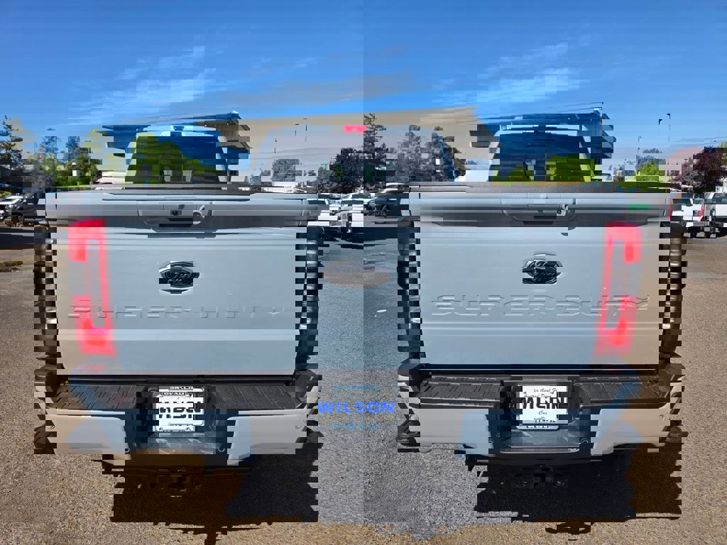 New 2025 Ford F350 Lariat w/ Lariat Ultimate Package image 4
