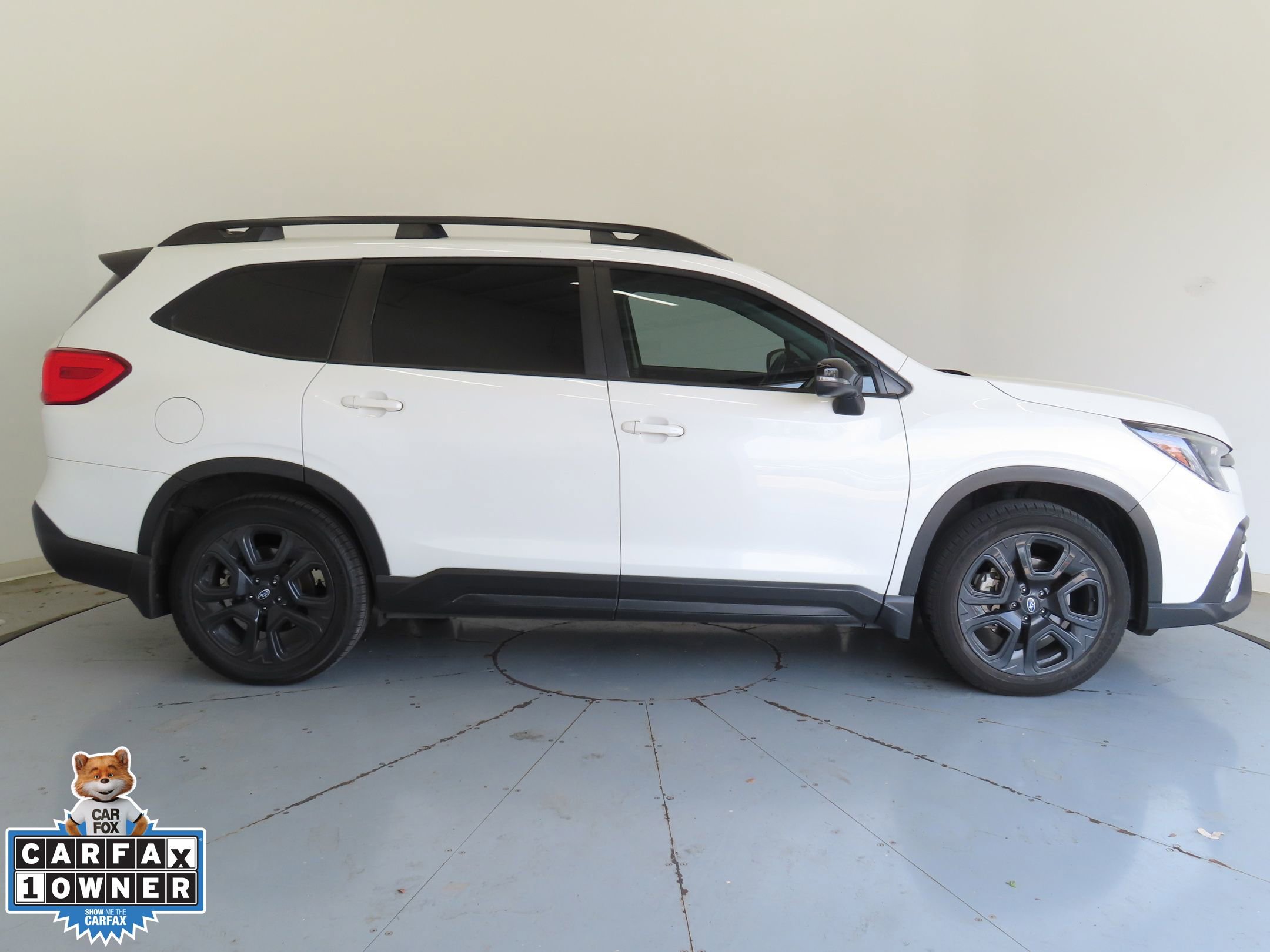 Used 2023 Subaru Ascent Onyx Edition AWD/4WD image 2