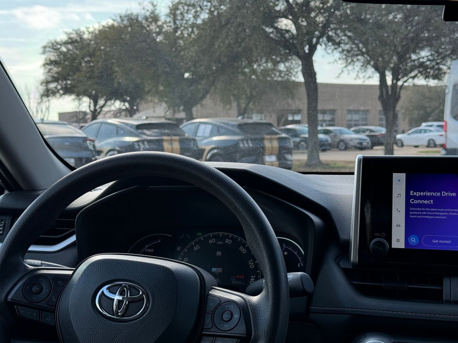 Used 2025 Toyota RAV4 LE image 34