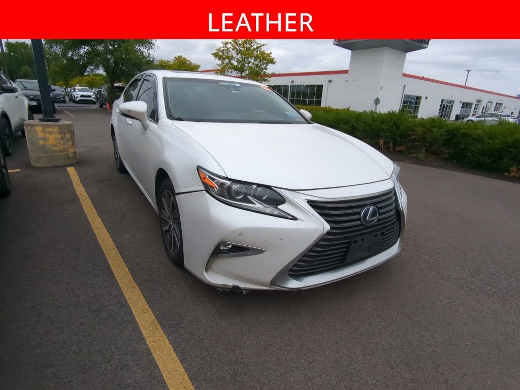Used 2018 Lexus ES 300h FWD image 3