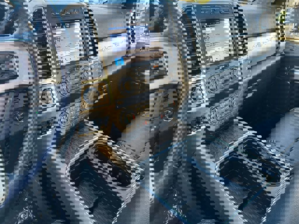 Used 2019 Ford F350 Lariat AWD/4WD image 20