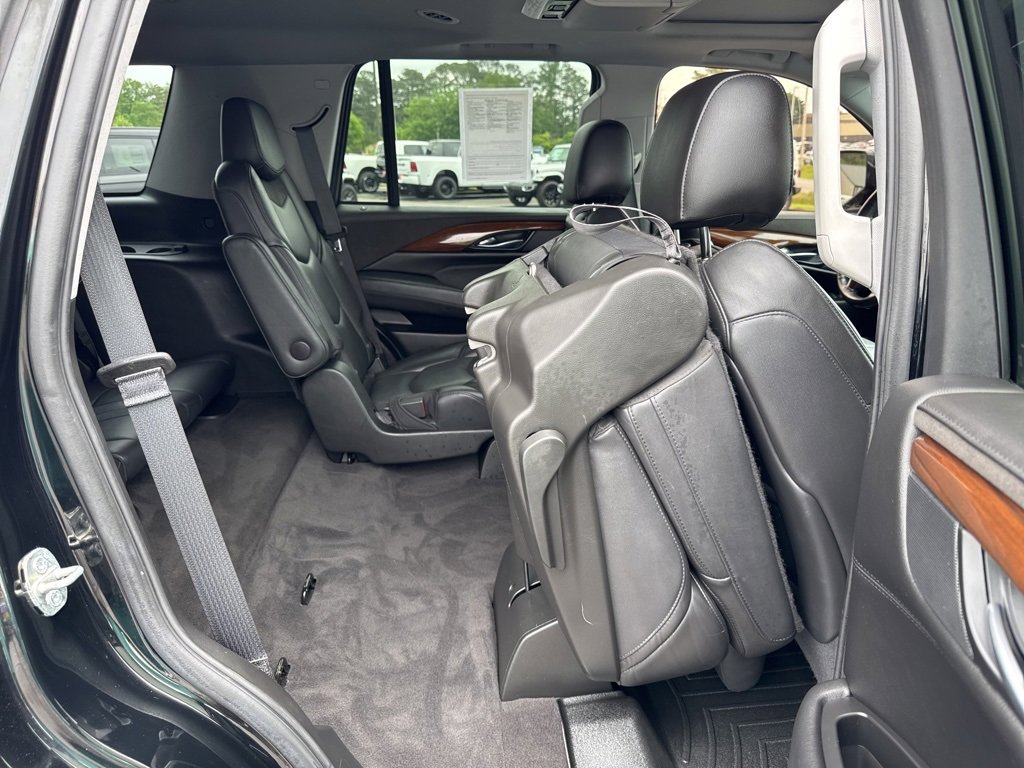 Used 2020 Cadillac Escalade Premium Luxury image 20