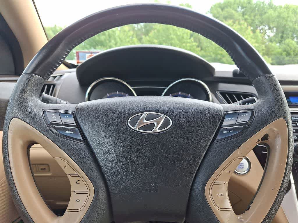 Used 2013 Hyundai Sonata Limited FWD image 16