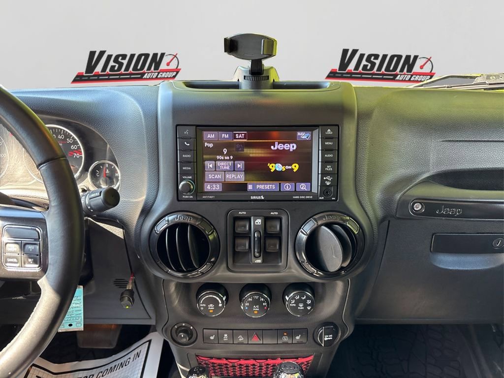 Used 2018 Jeep Wrangler Unlimited Rubicon image 18