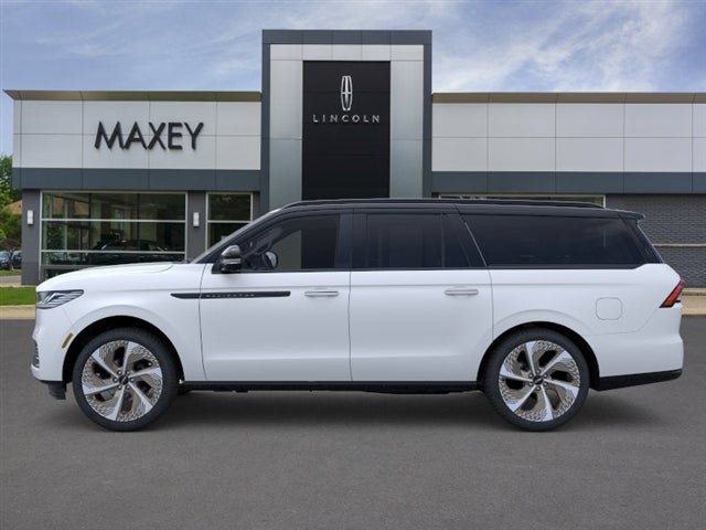 New 2026 Lincoln Navigator L Black Label AWD/4WD image 26