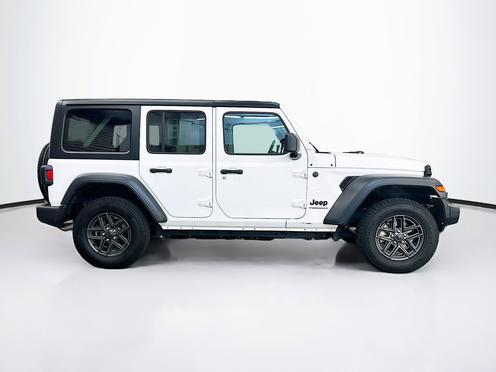 Used 2025 Jeep Wrangler Sport S image 10