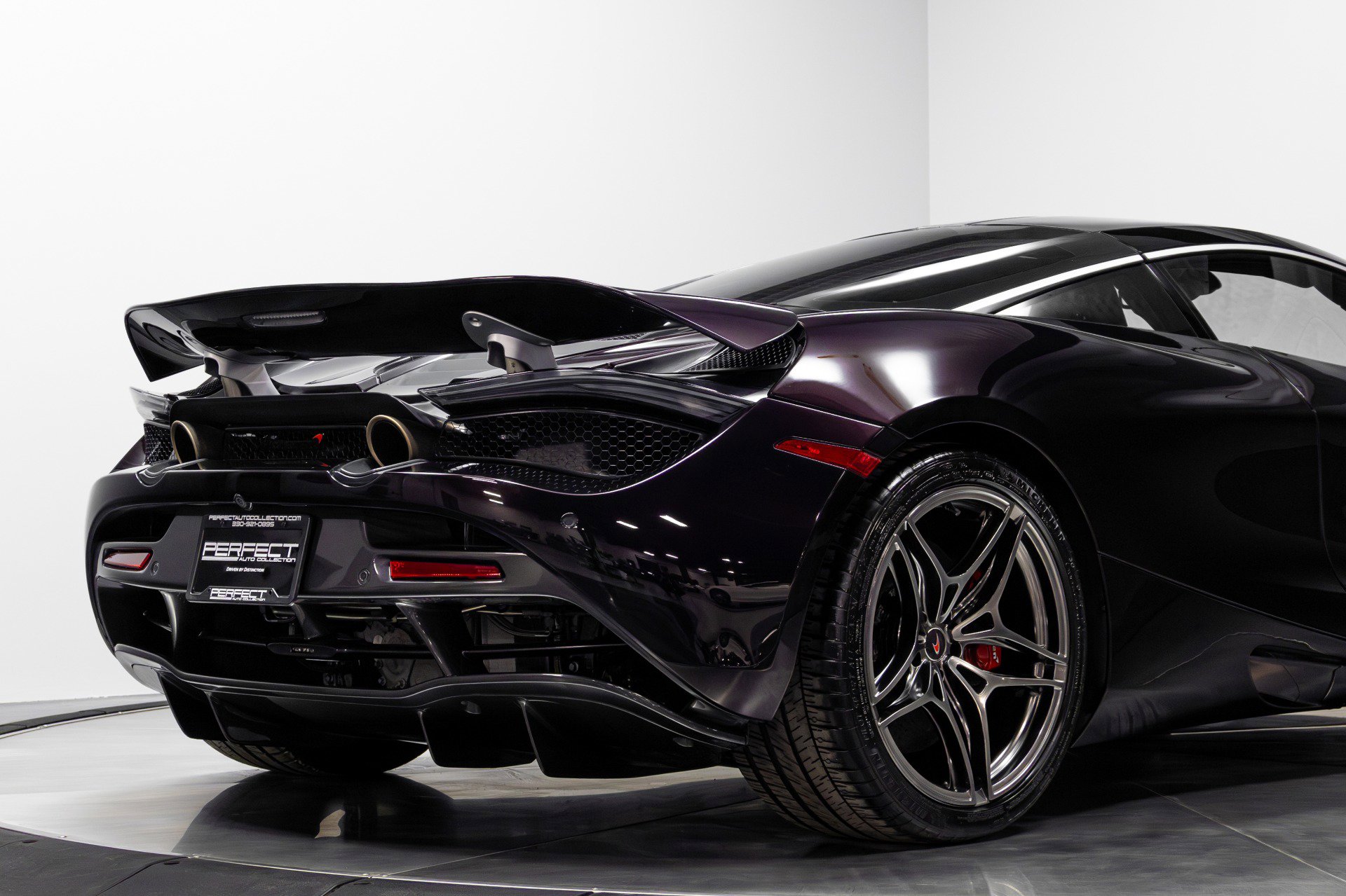 Used 2018 McLaren 720S Performance image 17