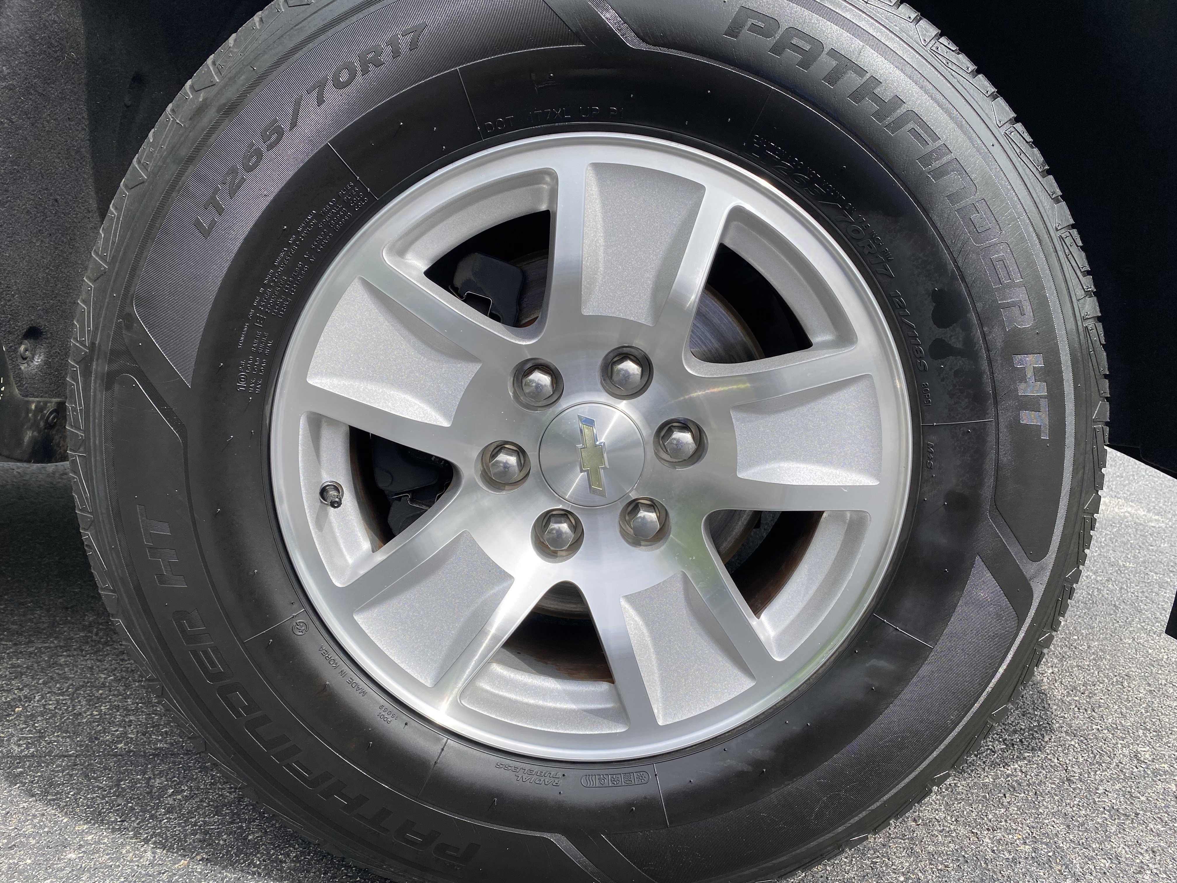 Used 2018 Chevrolet Silverado 1500 LT image 39