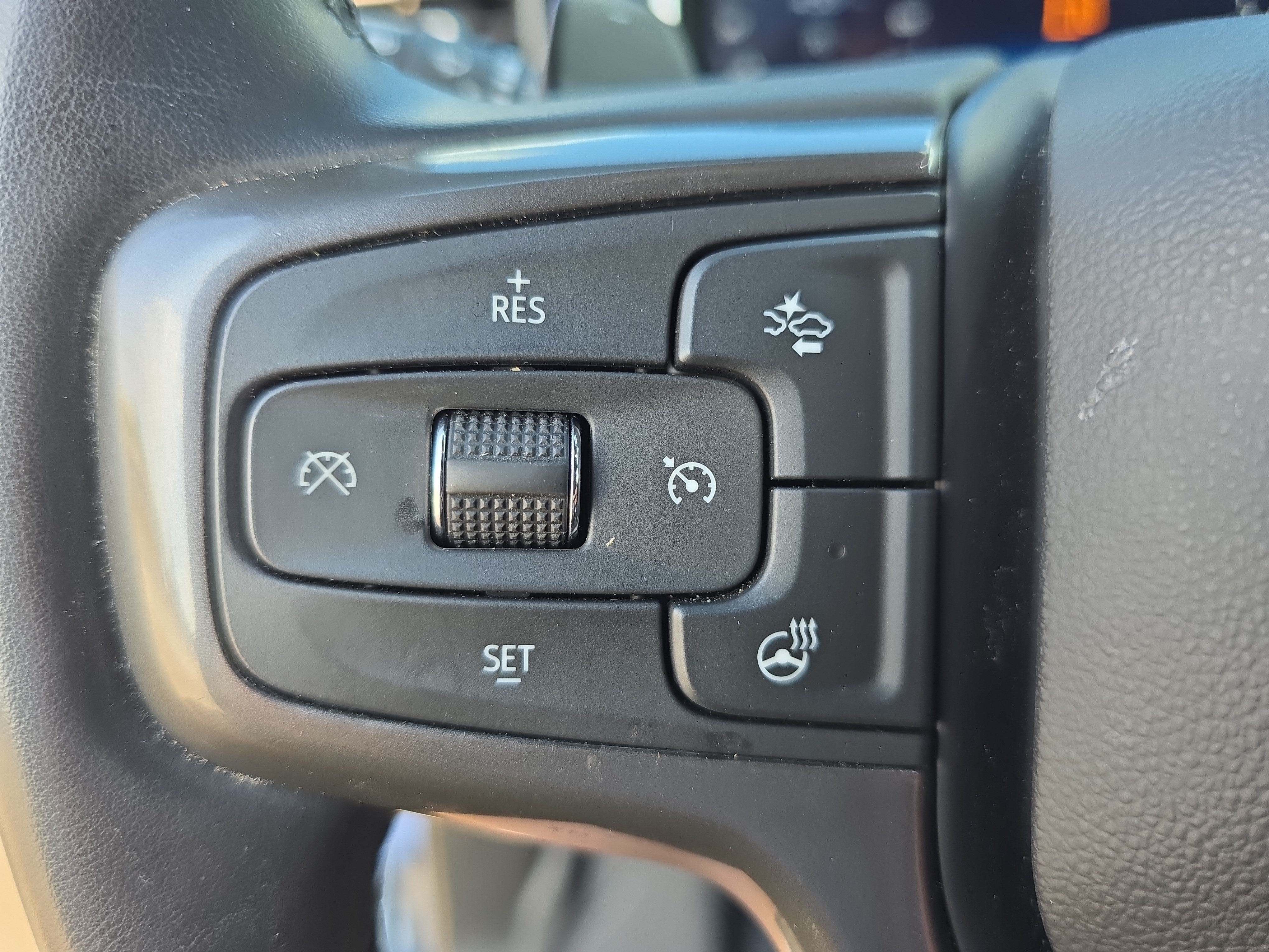 Used 2024 Chevrolet Silverado 1500 High Country w/ High Country Premium Package AWD/4WD image 18