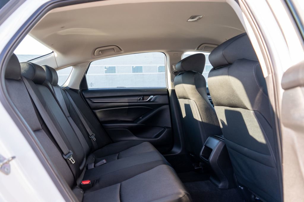 Used 2018 Honda Accord LX image 13