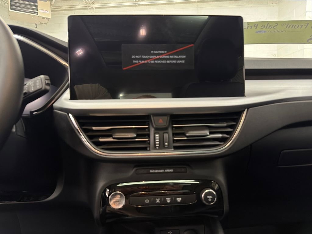 New 2026 Ford Escape Platinum w/ Class II Trailer Tow Package image 22