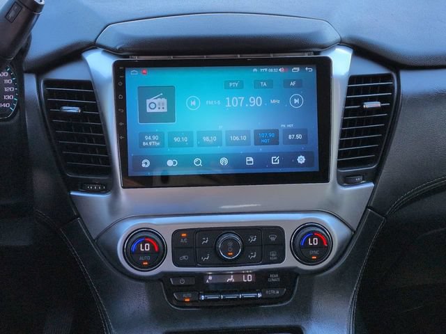 Used 2018 Chevrolet Suburban LS RWD image 17