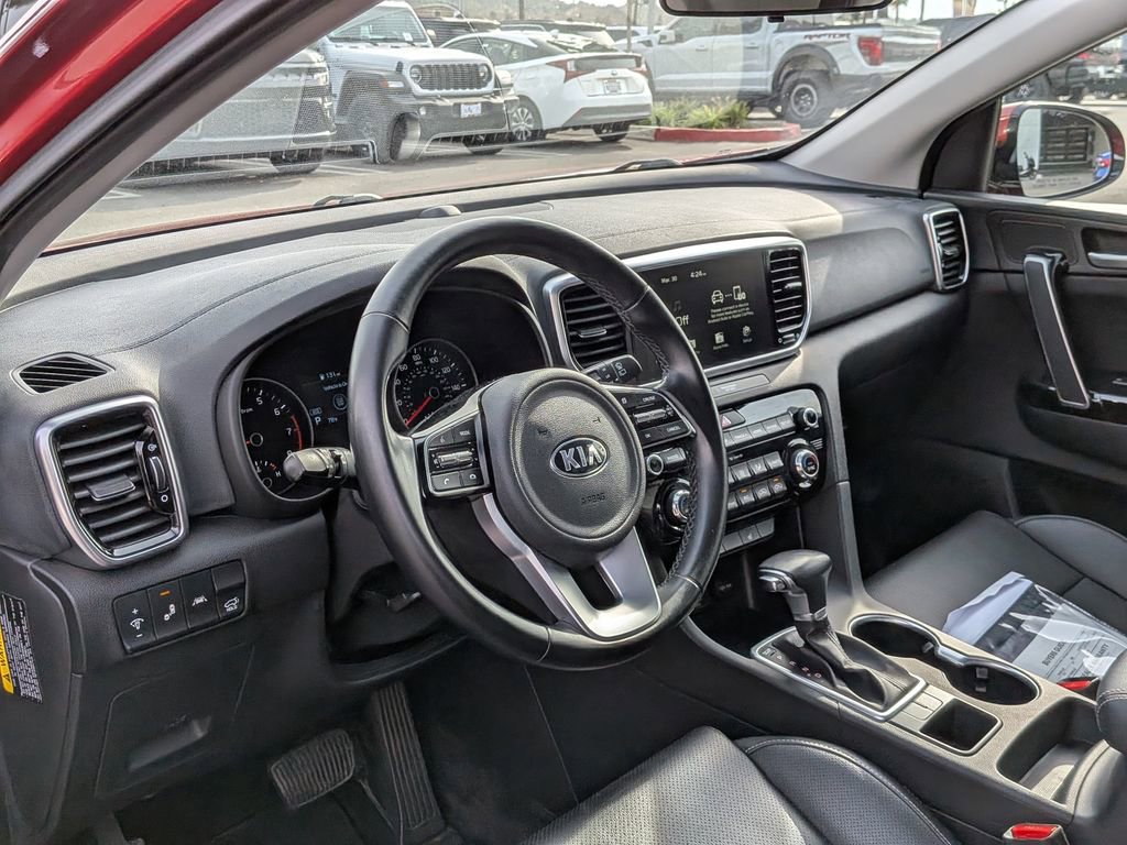 Used 2020 Kia Sportage EX image 12