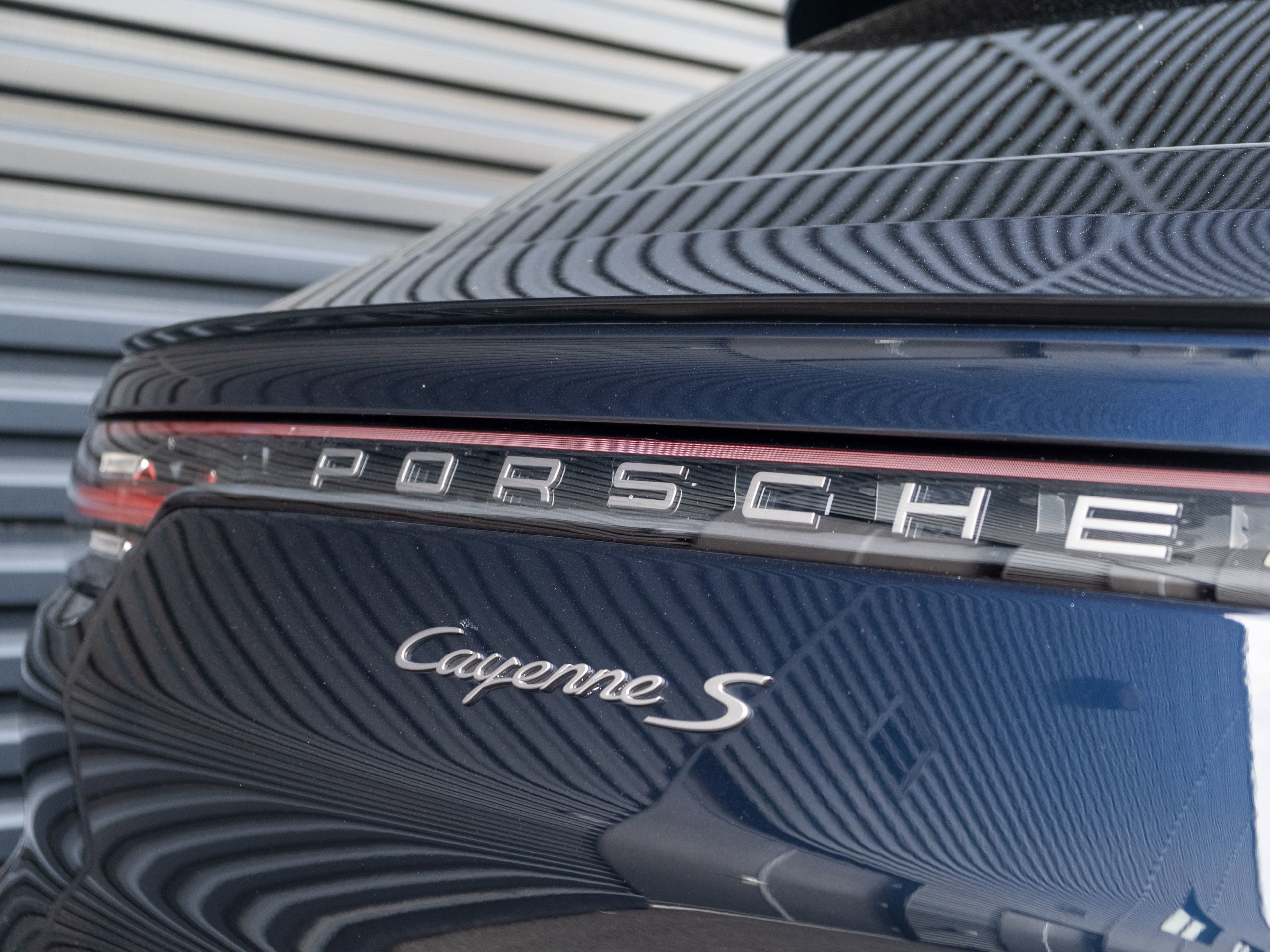 Certified 2023 Porsche Cayenne S AWD/4WD image 41