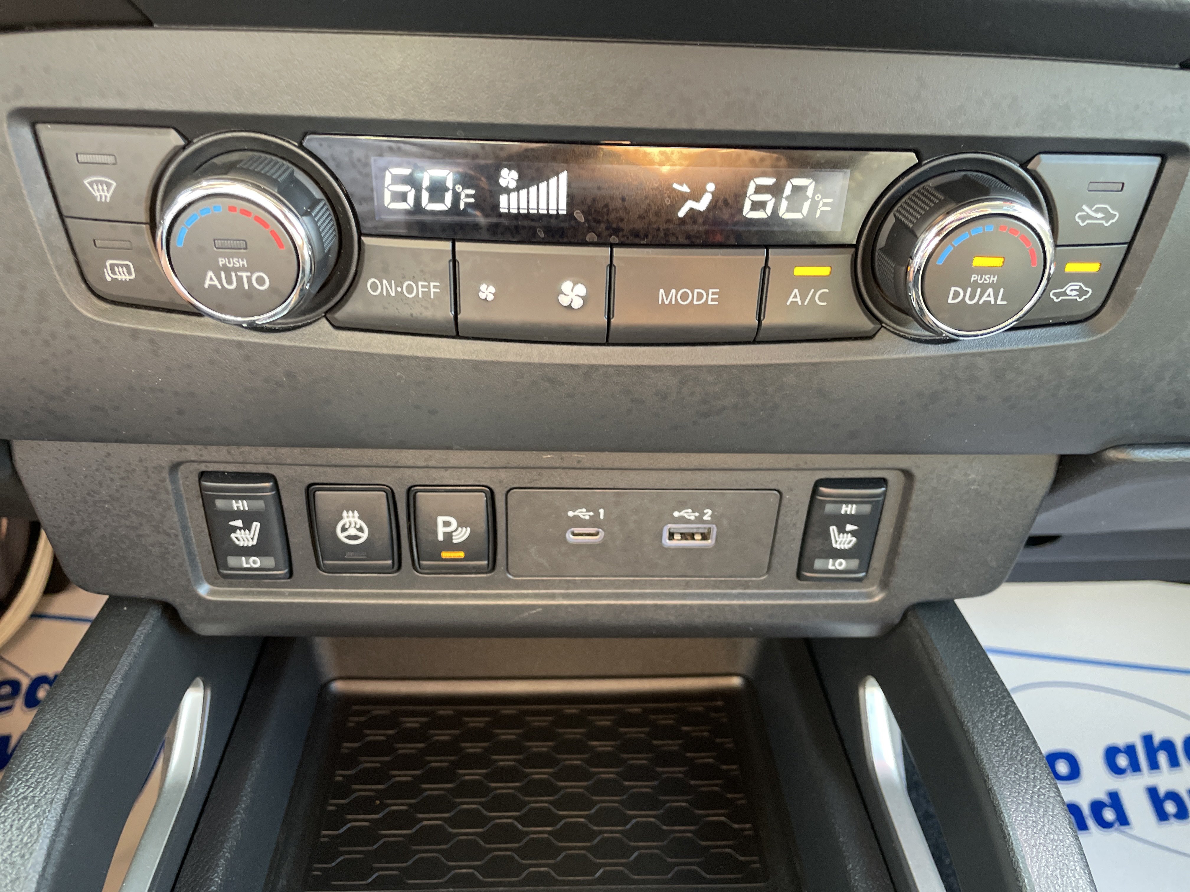 Used 2022 Nissan Frontier SV AWD/4WD image 16
