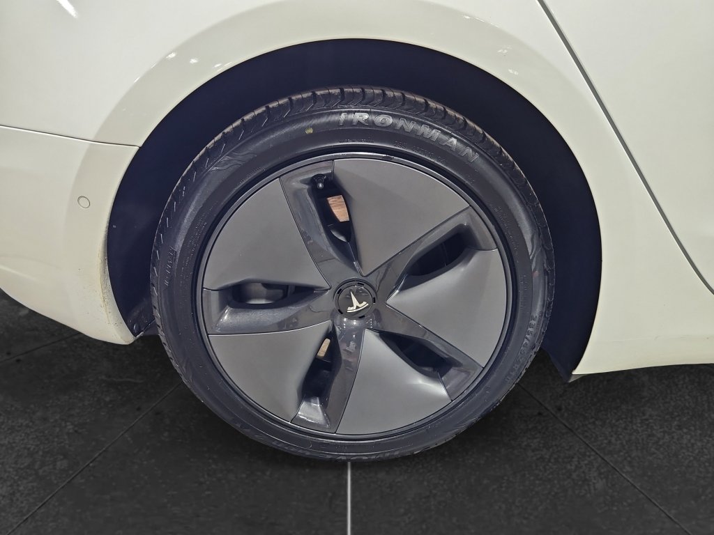 Used 2018 Tesla Model 3 Performance AWD/4WD image 28