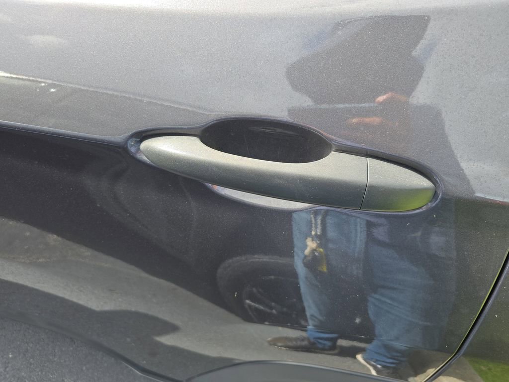 Used 2023 Jeep Compass Sport image 11