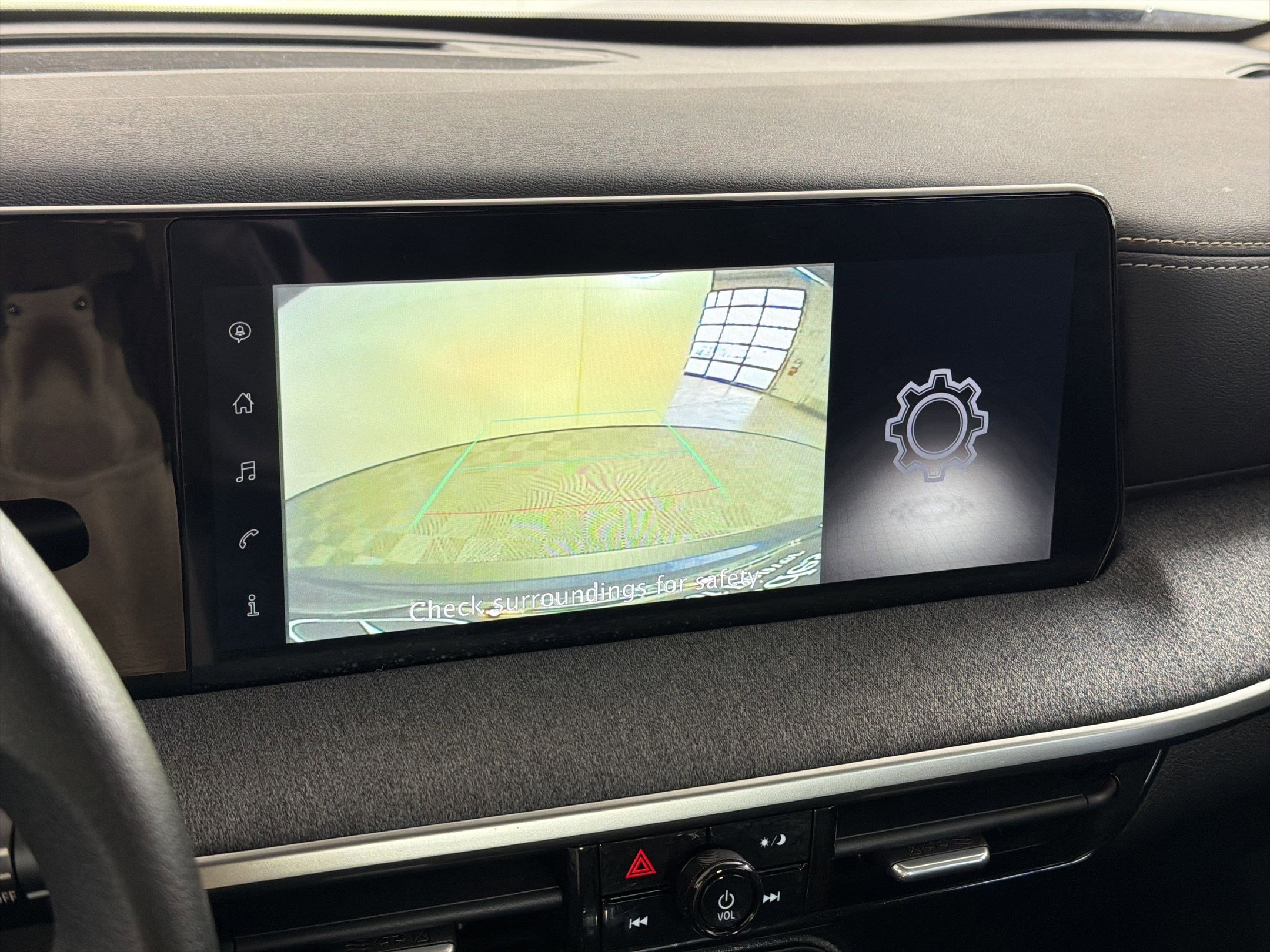 Used 2025 Nissan Kicks SV image 24