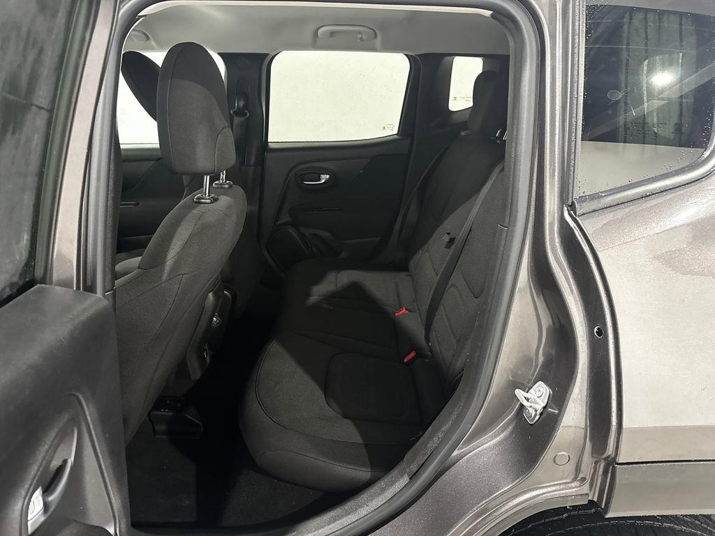 Used 2021 Jeep Renegade Latitude w/ Convenience Group image 21