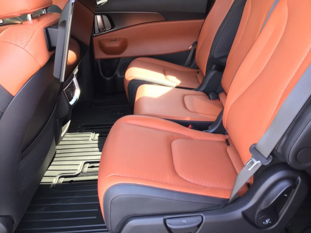 New 2025 Kia Carnival SX Prestige image 17