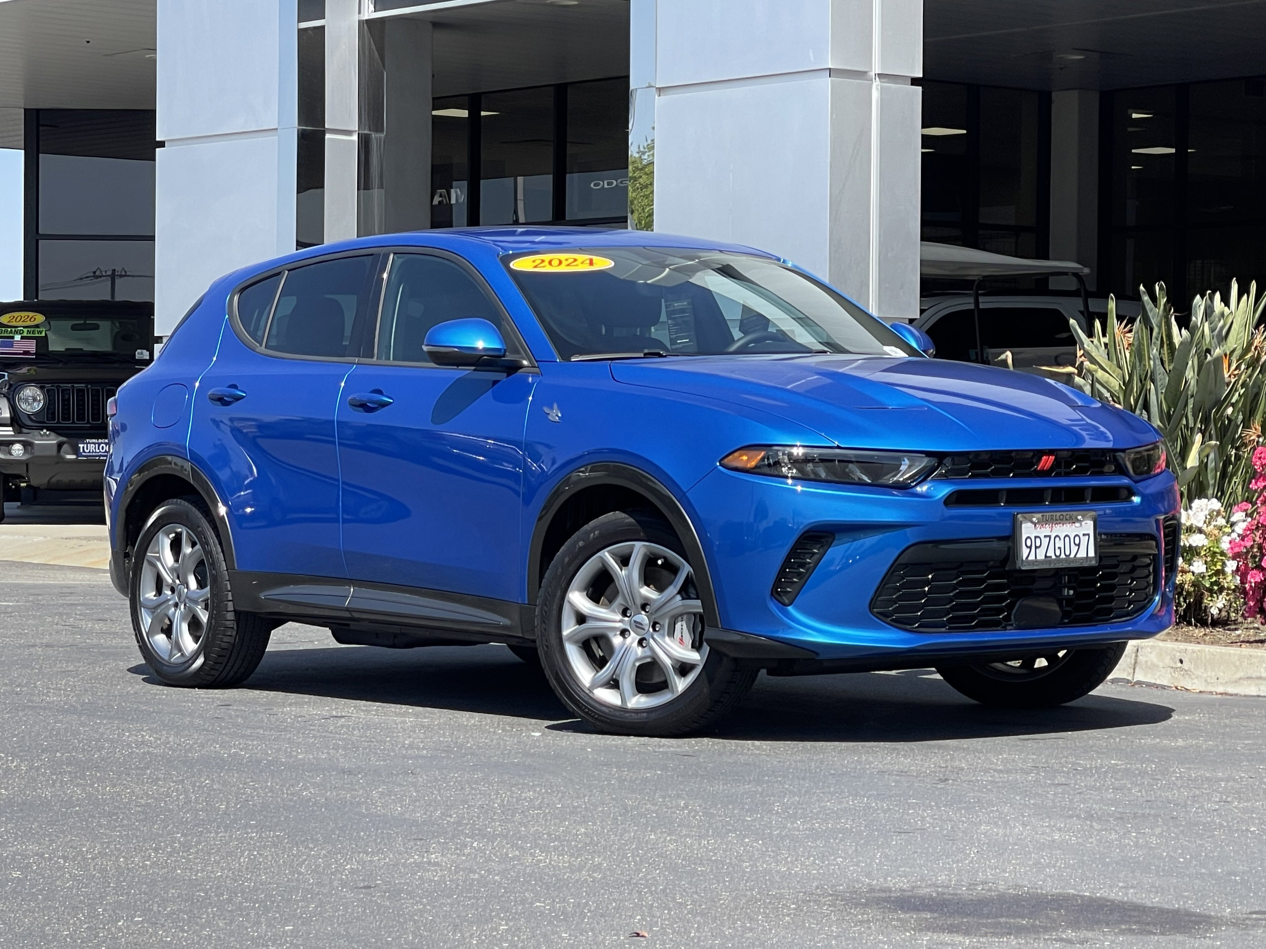 Used 2024 Dodge Hornet R/T image 2