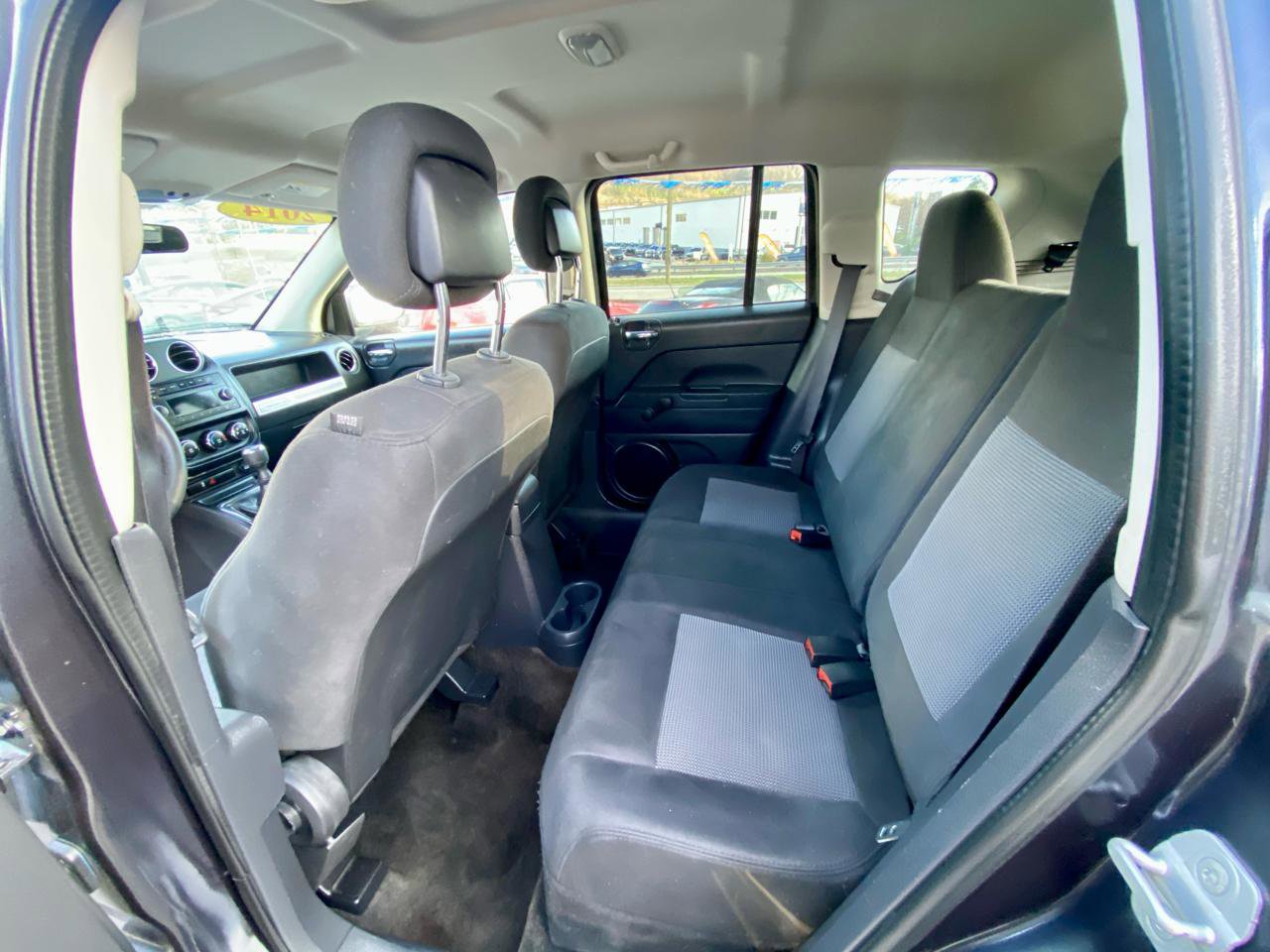 Used 2014 Jeep Compass Sport image 10