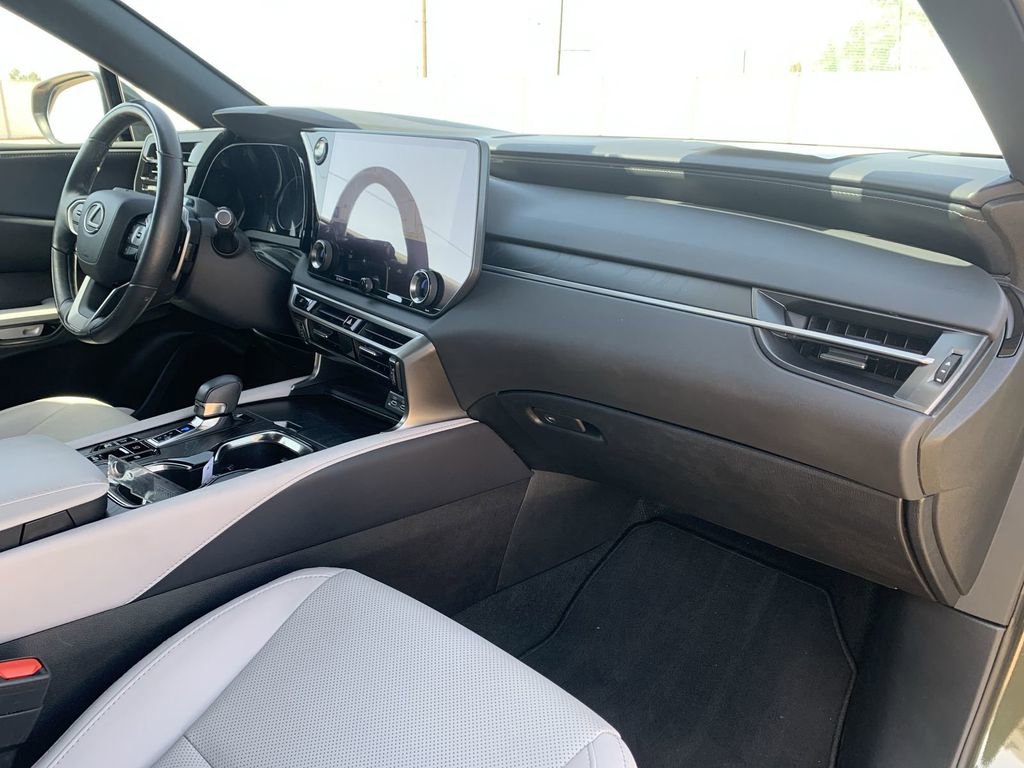 Used 2023 Lexus RX 350h w/ Cold Area Package image 28
