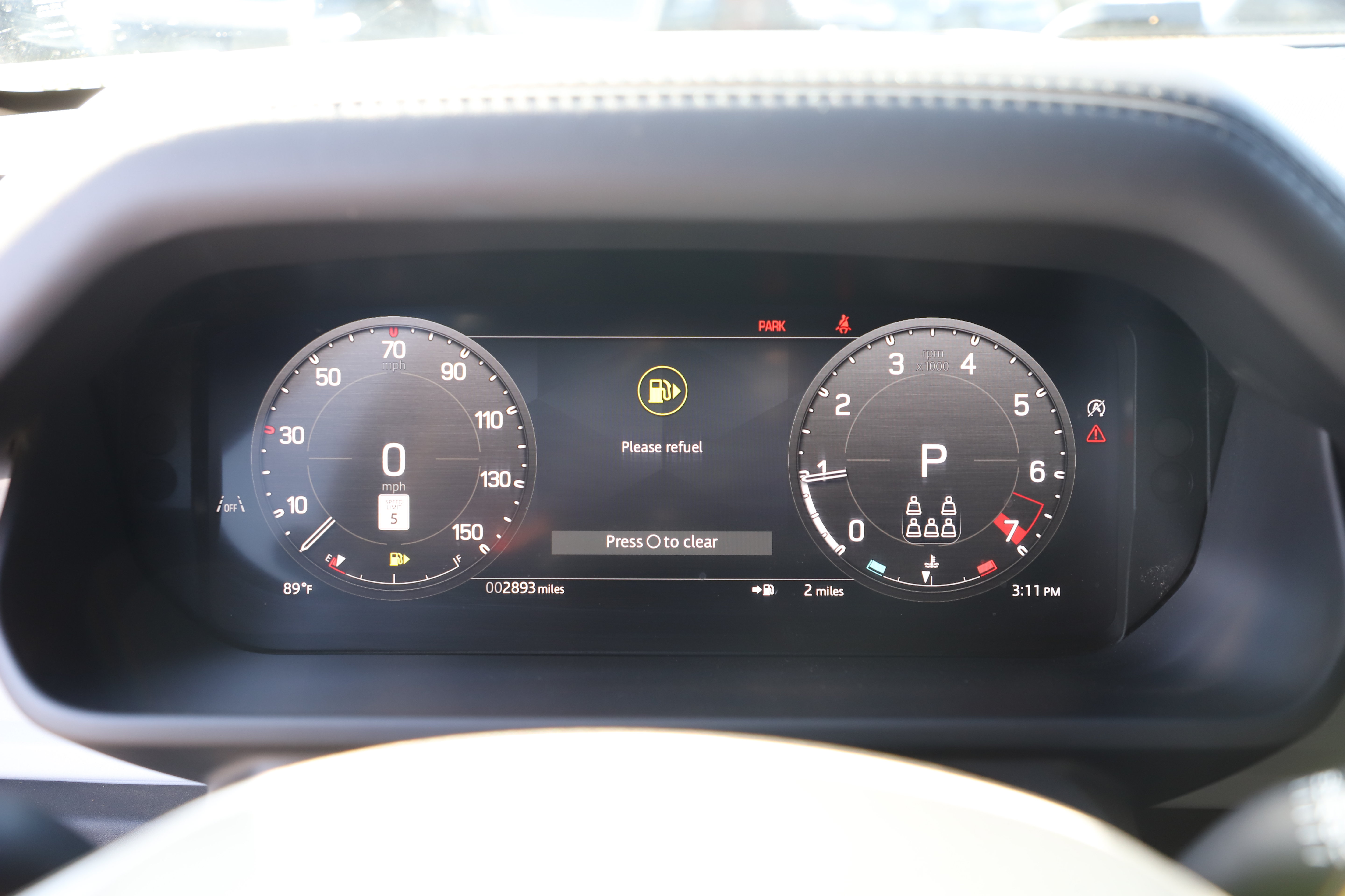 Certified 2025 Land Rover Defender 130 X-Dynamic SE AWD/4WD image 21