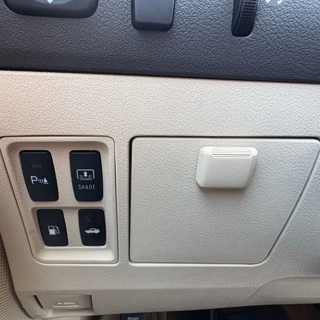 Used 2010 Lexus ES 350 image 25