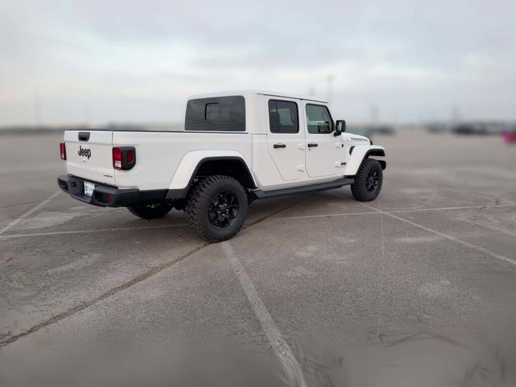 New 2026 Jeep Gladiator Sport image 12