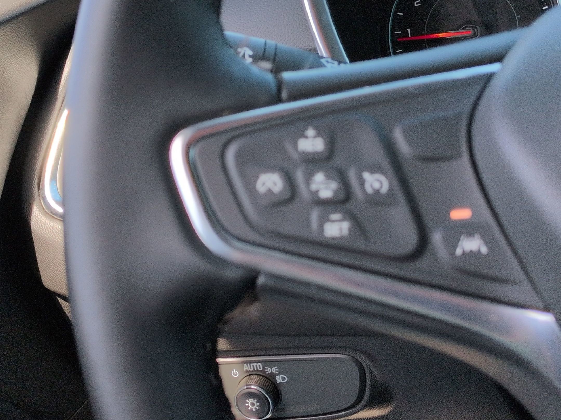 Certified 2024 Chevrolet Equinox LT w/ LPO, Floor Liner Package image 19