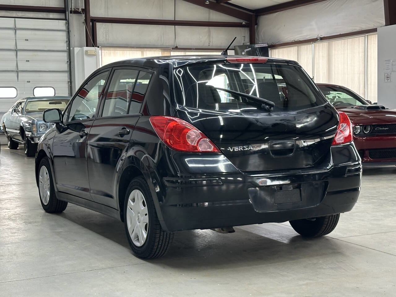 Used 2011 Nissan Versa 1.8 S image 4