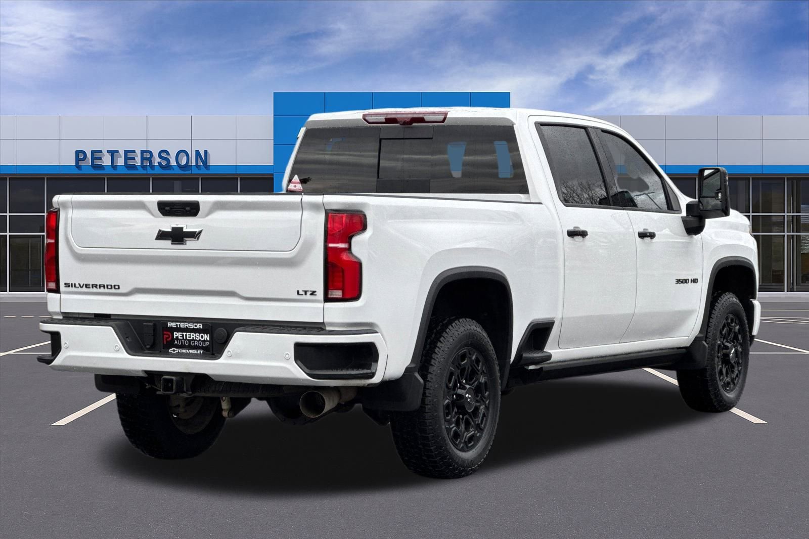 Certified 2024 Chevrolet Silverado 3500 LTZ w/ LTZ Plus Package image 4