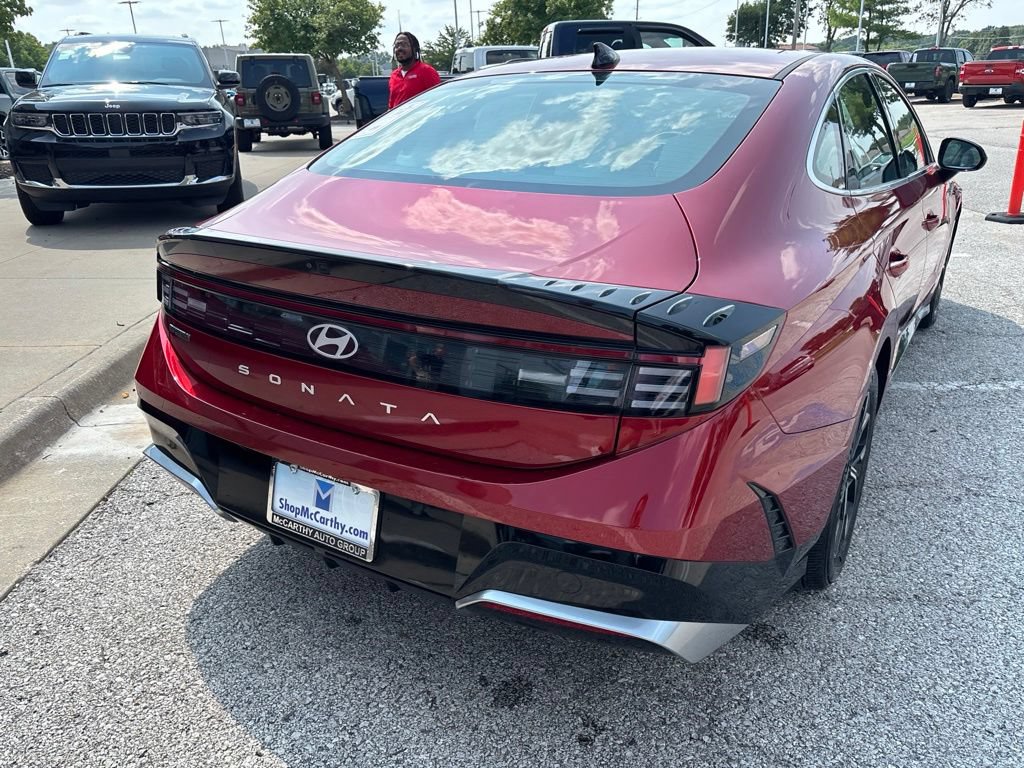Used 2025 Hyundai Sonata SEL FWD image 26