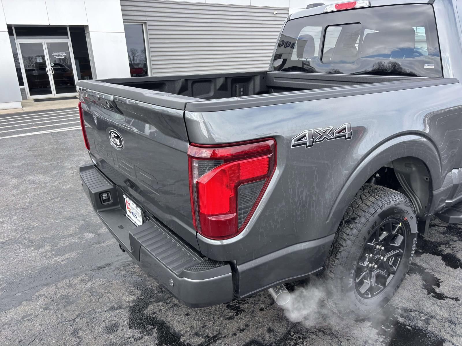 New 2025 Ford F150 XLT w/ Equipment Group 302A MID image 9