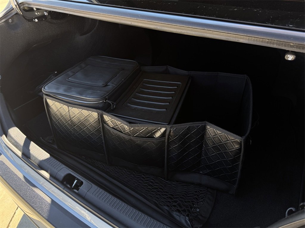 Used 2025 Toyota Camry SE w/ Convenience Package image 31