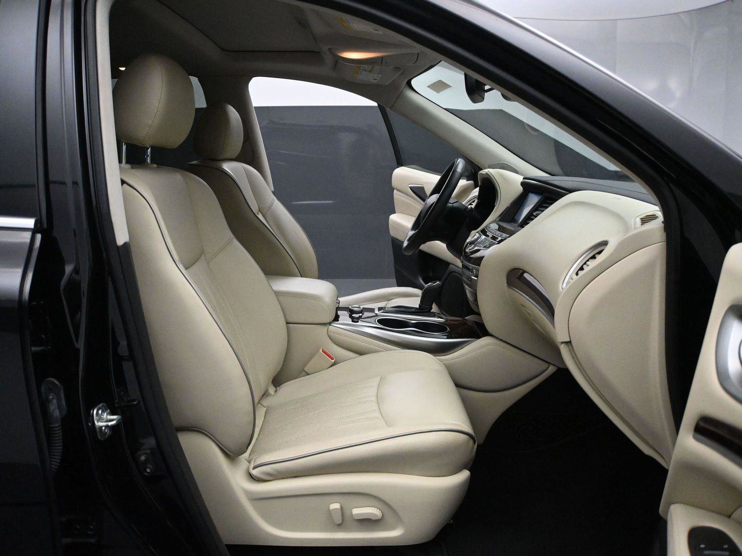 Used 2020 INFINITI QX60 Luxe w/ Sensory Package AWD/4WD image 16